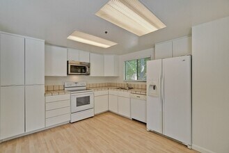 759 Loma Verde Ave in Palo Alto, CA - Building Photo - Building Photo