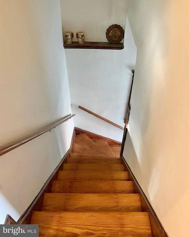 715 Hallowell St in Conshohocken, PA - Foto de edificio - Building Photo