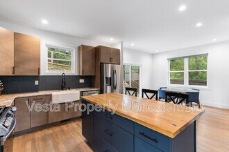 125 Waynesville Ave in Asheville, NC - Building Photo - Building Photo