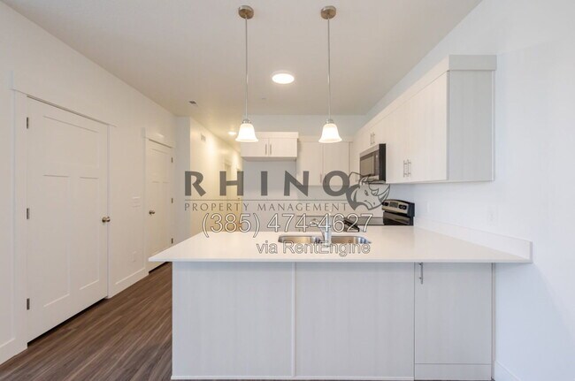 property at 882 Coulsen Dr
