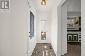 272 Upper Paradise Rd in Hamilton, ON - Building Photo - Building Photo