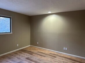 24468 Country Clb Dr in Huntsville, TX - Building Photo - Building Photo