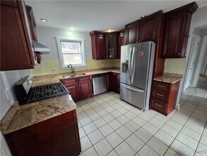 205 Elmbrook Dr in Manlius, NY - Building Photo - Building Photo