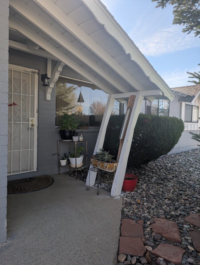 property at 3402 N Patterson Blvd