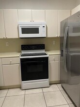 1666 SE 27th Ct in Homestead, FL - Building Photo - Building Photo