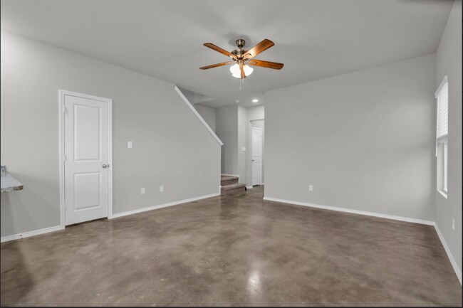 3827 Key W Way in Converse, TX - Building Photo - Building Photo