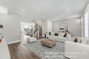 1819 Chessland St in Pittsburgh, PA - Building Photo