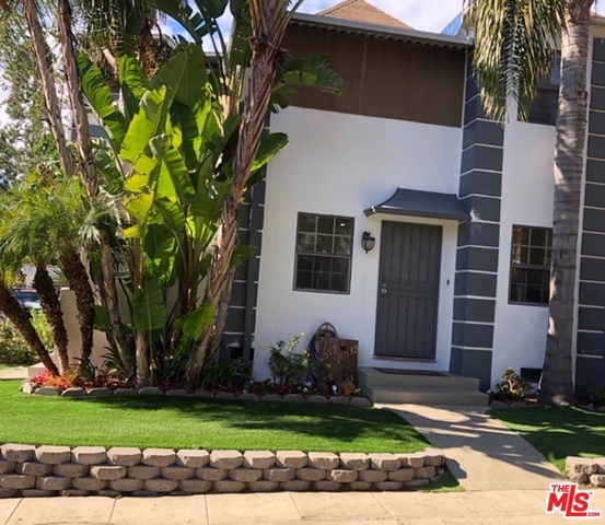 1053 S Stanley Ave in Los Angeles, CA - Foto de edificio - Building Photo