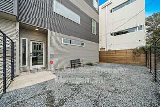 3002 Hawkins St in Houston, TX - Building Photo - Building Photo
