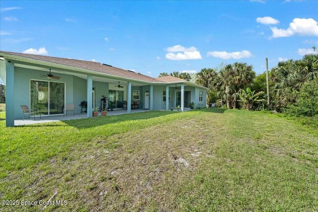 1185 Harper Blvd SW in Palm Bay, FL - Building Photo - Building Photo