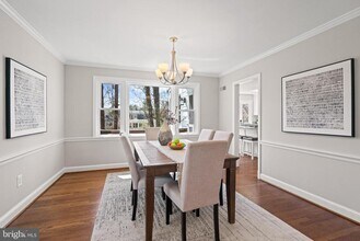 5112 Scarsdale Rd in Bethesda, MD - Building Photo - Building Photo