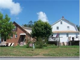 109-125 Terrace Rd in Freeland, PA - Building Photo