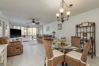 19029 US Hwy 19 N in Clearwater, FL - Building Photo - Building Photo