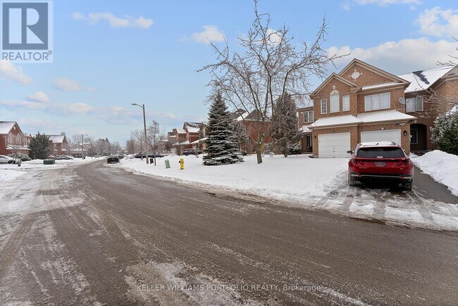 31 Craddock St in Vaughan, ON - Building Photo - Building Photo