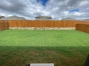 528 Meadow Run Dr in Van Alstyne, TX - Building Photo - Building Photo
