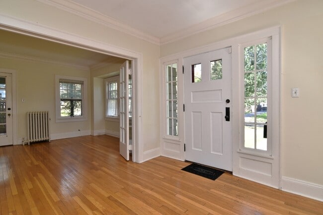 3180 Chadbourne Rd in Shaker Heights, OH - Building Photo - Building Photo