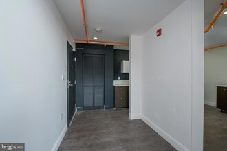 501 W Lexington St in Baltimore, MD - Building Photo - Building Photo