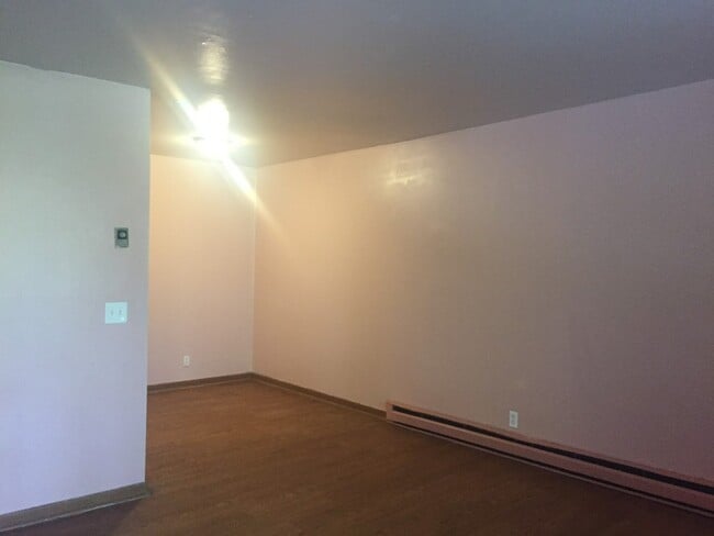 property at 550 Harding Pl