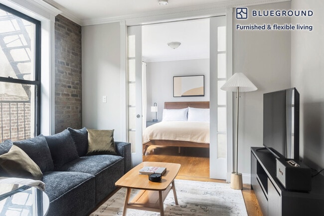 232 Elizabeth St in New York, NY - Building Photo - Building Photo