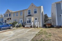 3835 Meadow Creek Dr in Norcross, GA - Building Photo - Building Photo