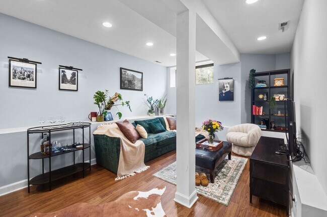 4755 Malden St in Chicago, IL - Building Photo - Building Photo
