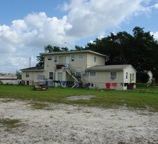 3740 W. Hallandale Beach Blvd. in Hollywood, FL - Building Photo