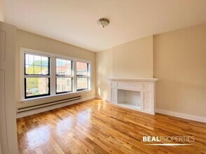 1317 Oak Ave in Evanston, IL - Building Photo - Building Photo