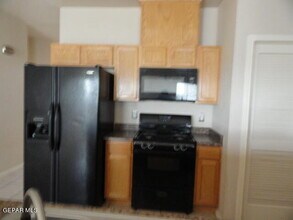 7136 Mesquite Tree Ln in El Paso, TX - Building Photo - Building Photo