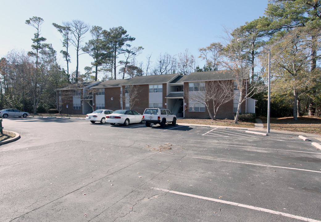 Westwood Square Apartments in Morehead City, NC - Building Photo