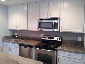 727 Sapphire St in San Diego, CA - Building Photo - Building Photo
