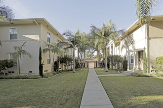 Rossmore Apartments in Long Beach, CA - Foto de edificio - Building Photo
