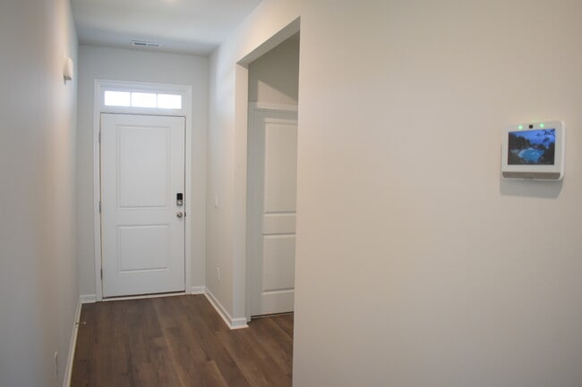 832 Delta Ct in Wilmington, NC - Building Photo - Building Photo