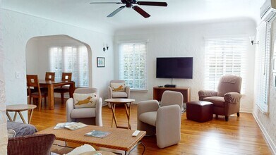 JUDYREX in Beverly Hills, CA - Building Photo - Interior Photo