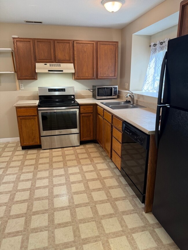 property at 2967 S Imperial St