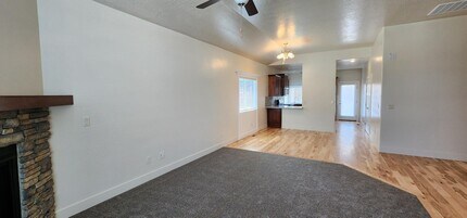 2509 E Hidden Crk St in Nampa, ID - Building Photo - Building Photo
