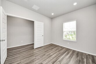 7206 Melrose Ln in Arcola, TX - Building Photo - Building Photo