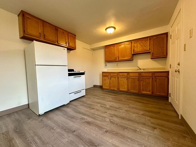 property at 102 Savors Ct