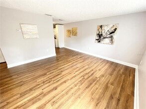 813 S Fremont Ave in Tampa, FL - Building Photo - Building Photo