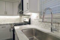 403 Avondale St photo'