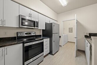 The Highlands at Wynhaven in Issaquah, WA - Foto de edificio - Building Photo