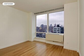 450 W 17th St in New York, NY - Building Photo - Building Photo