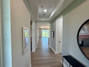 1007 Waterline Ct in Sarasota, FL - Foto de edificio - Building Photo