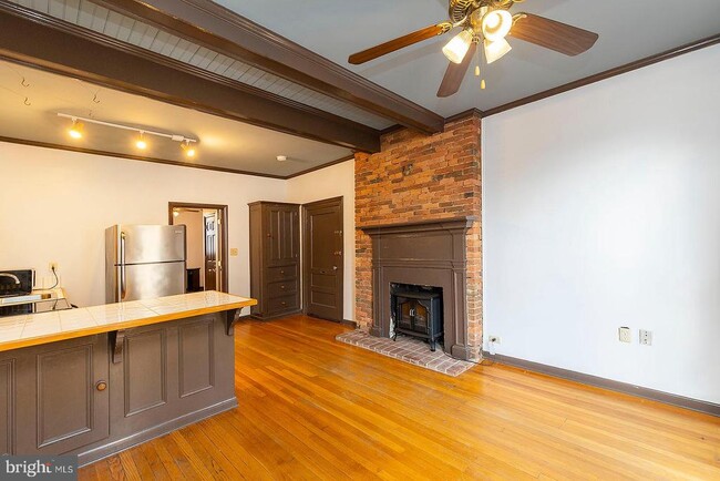 105 N Loudoun St
