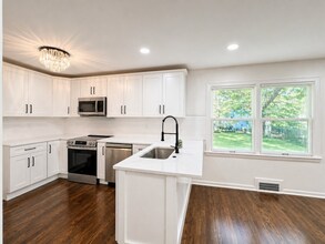 6720 Holmes Rd in Kansas City, MO - Building Photo - Building Photo
