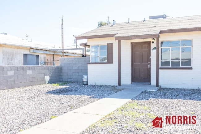 property at 215 E 9th St