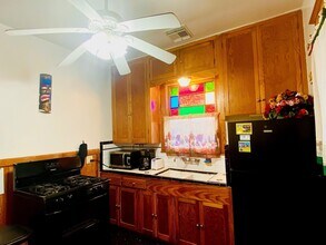 2528 Ave Q 1/2 in Galveston, TX - Building Photo - Building Photo