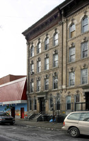 131 Starr St in Brooklyn, NY - Building Photo
