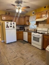 113 Clark Pl in Elizabeth, NJ - Building Photo - Building Photo