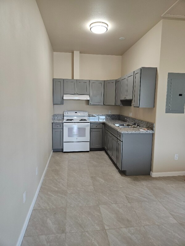 180 S Lehua St in Kahului, HI - Building Photo - Building Photo