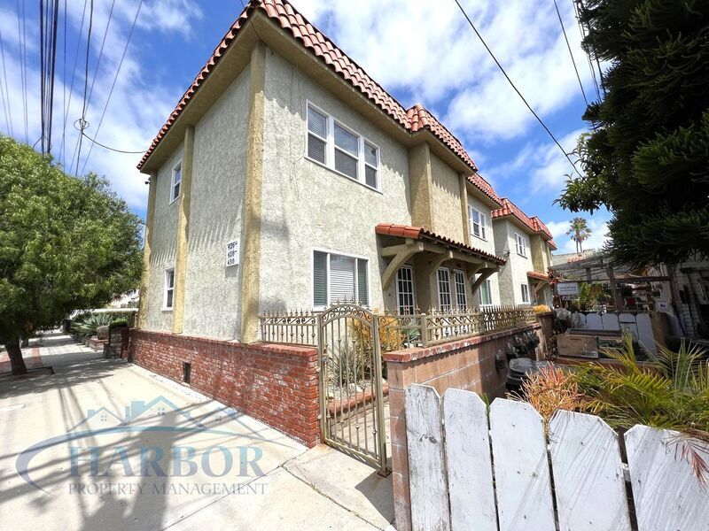 426-430 W 22nd St in San Pedro, CA - Building Photo